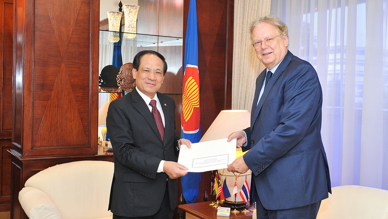 Polonia anuncia apertura de embajadas en países de ASEAN